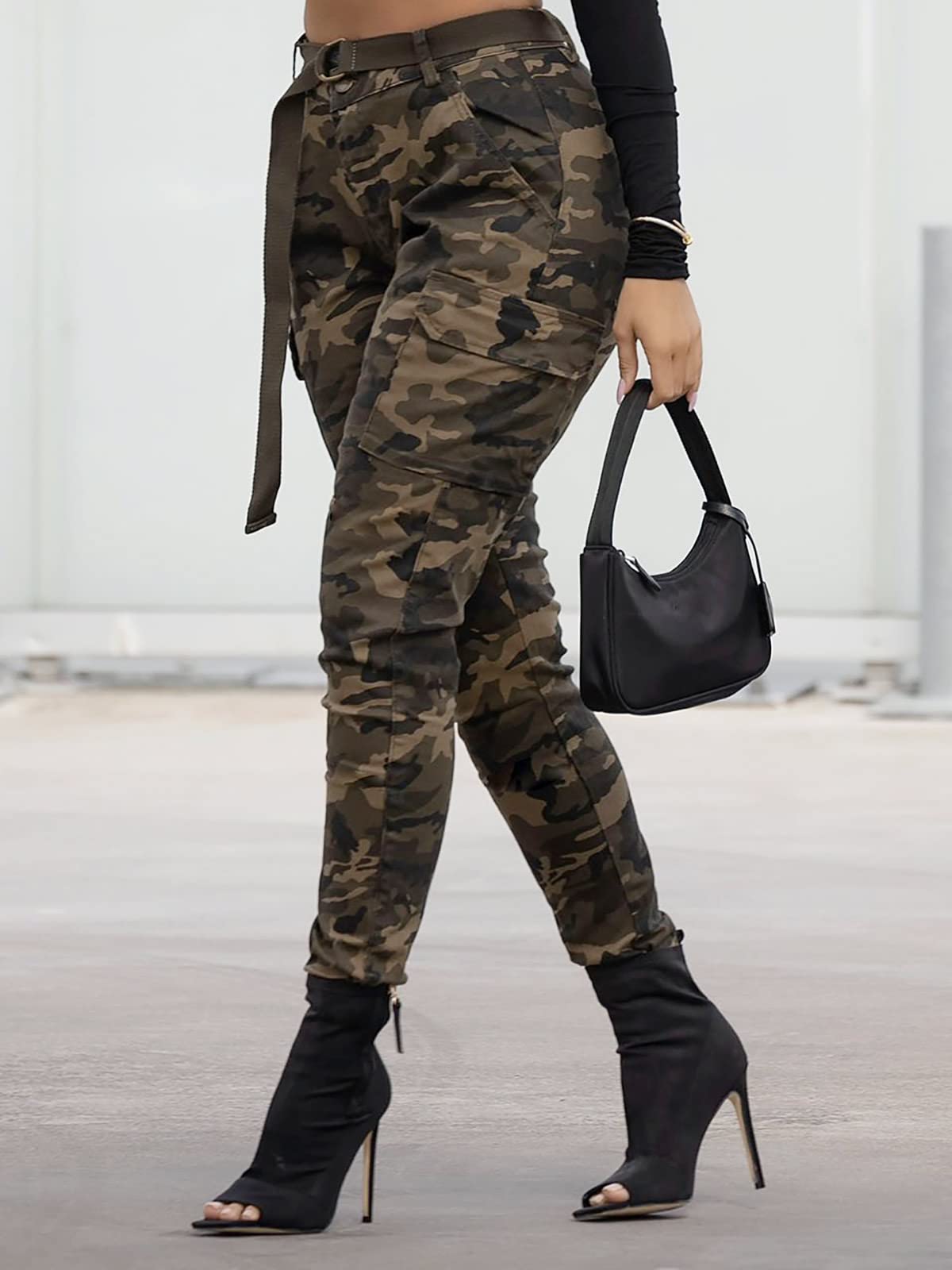 ZODLLS Women's Camo Pants Cargo Trousers Cool Camouflage Pants Elastic Waist Casual Multi Jogger Pants with Pocket