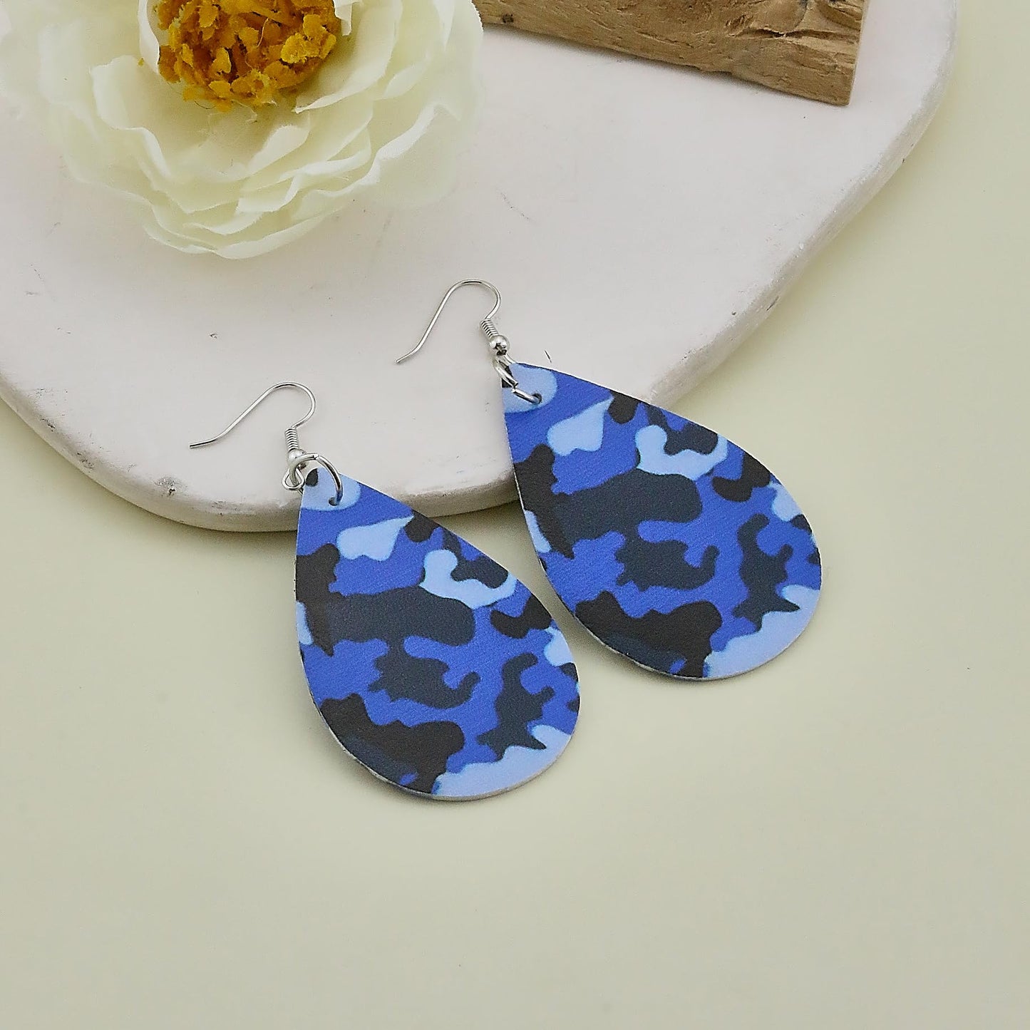 Camo Earrings for Women,Camouflage Leather Dangle Earrings Cool Lightweight Teardrop Green Camouflage Leather Drop Earrings