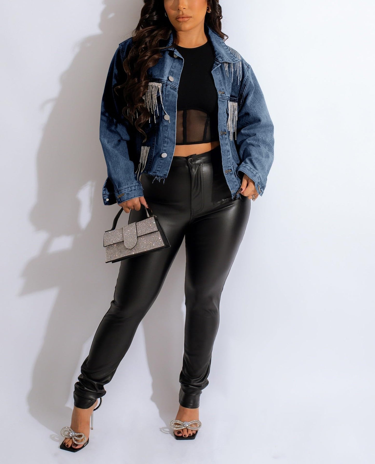 HTD Women's Cropped Jean Jacket Button Up Long Sleeve Ripped Distressed Denim Jacket Frayed Hem