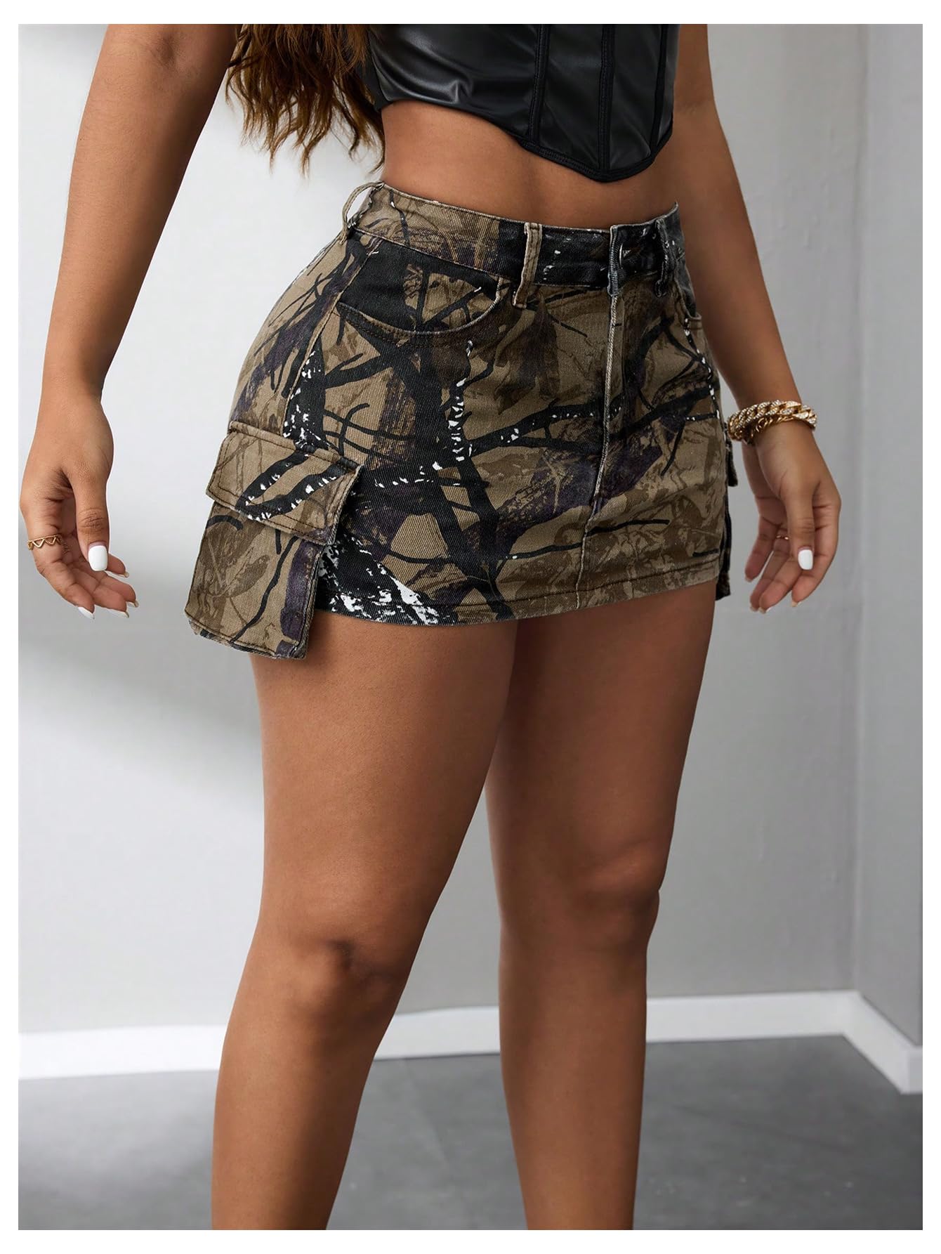 Floerns Women's Y2k Mini Skirt Low Waist Camouflage Street Bodycon Cargo Skirts