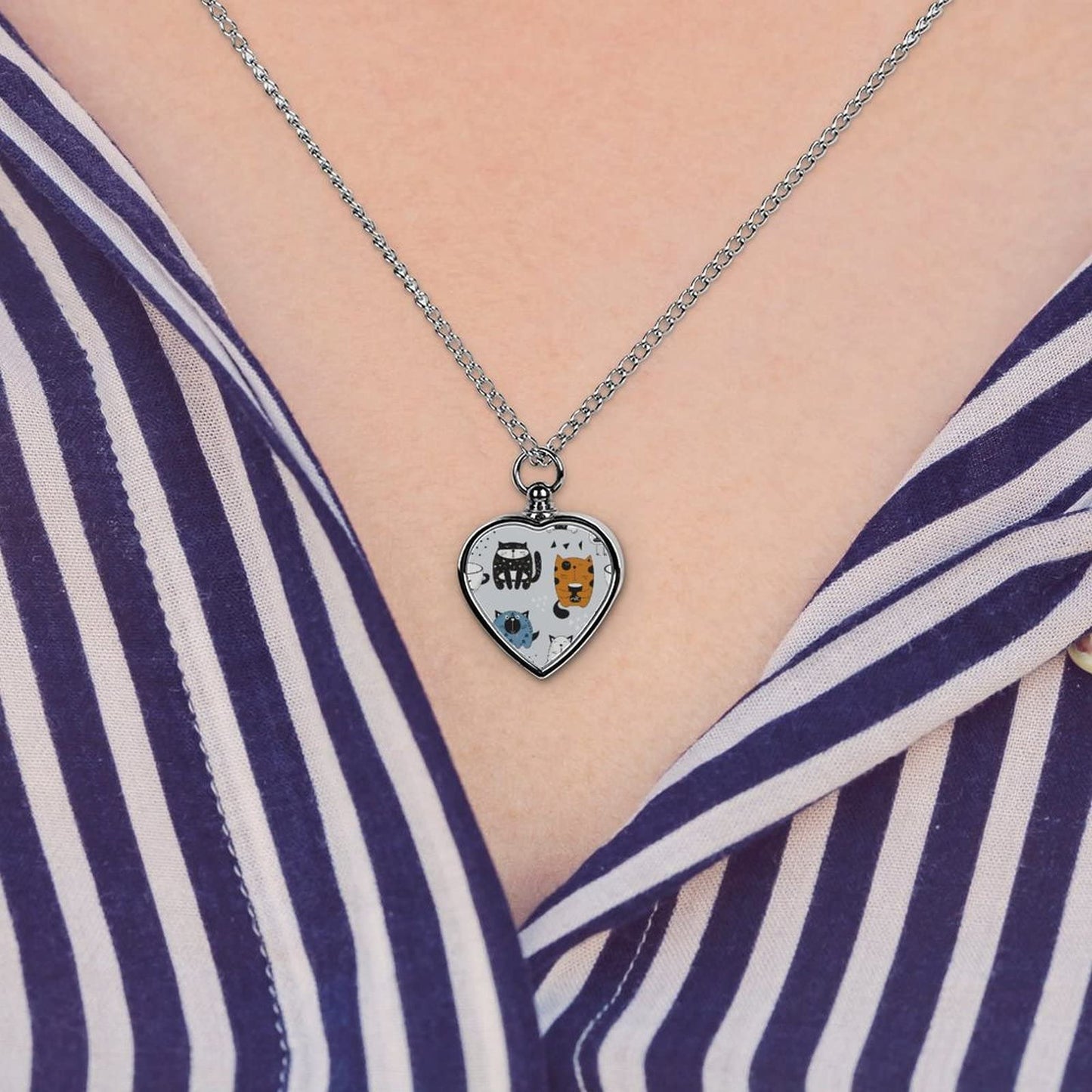 Oyihfvs Pet Urn Necklace Pendant Jewelry, Keepsake Memorial Necklace for Men Women Gift, Alloy Dog Necklace Keychain Tag