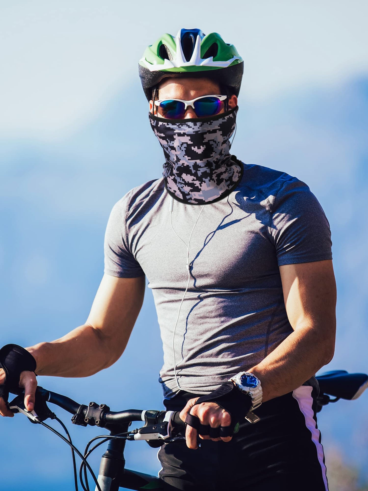 Geyoga 8 Pcs Balaclava Ski Mask Sun Protection Windproof Balaclava UV Protection Summer Full Face Covering for Outdoor Sports